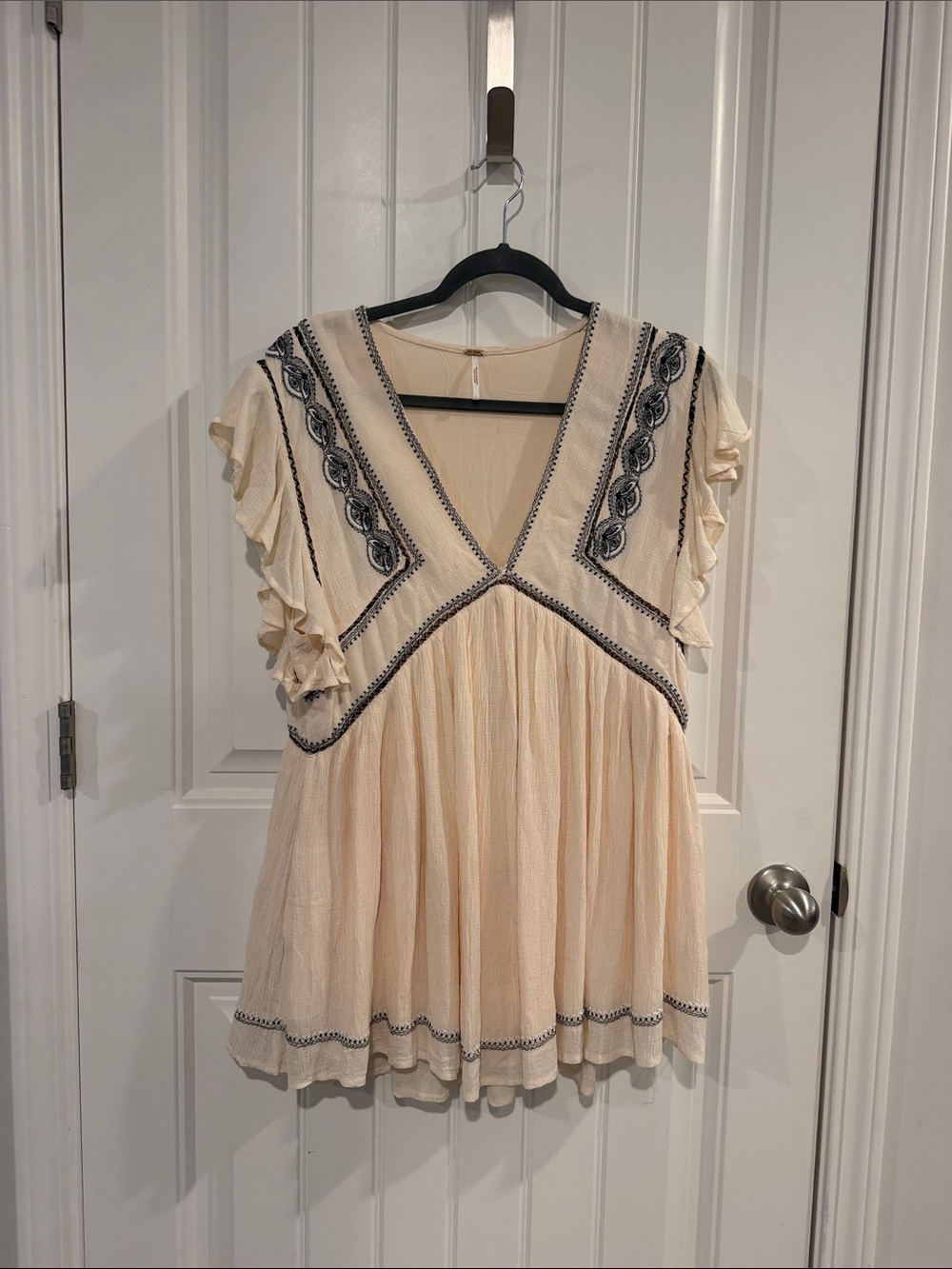 Free People Cream Embroidered V-Neck Flutter Sleeve Women's Top